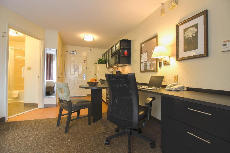 Sonesta Simply Suites St Louis Earth City Екстериор снимка