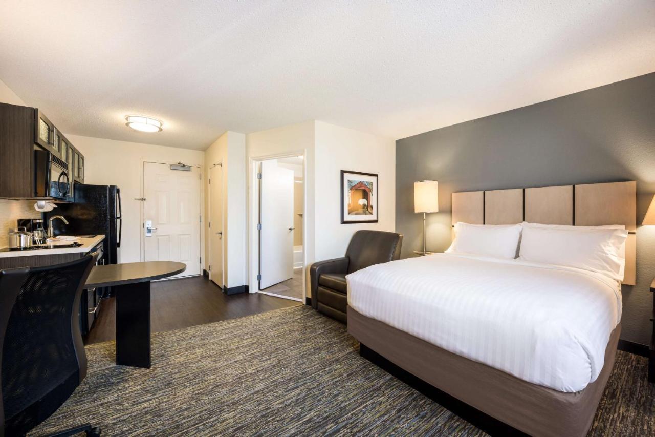 Sonesta Simply Suites St Louis Earth City Екстериор снимка