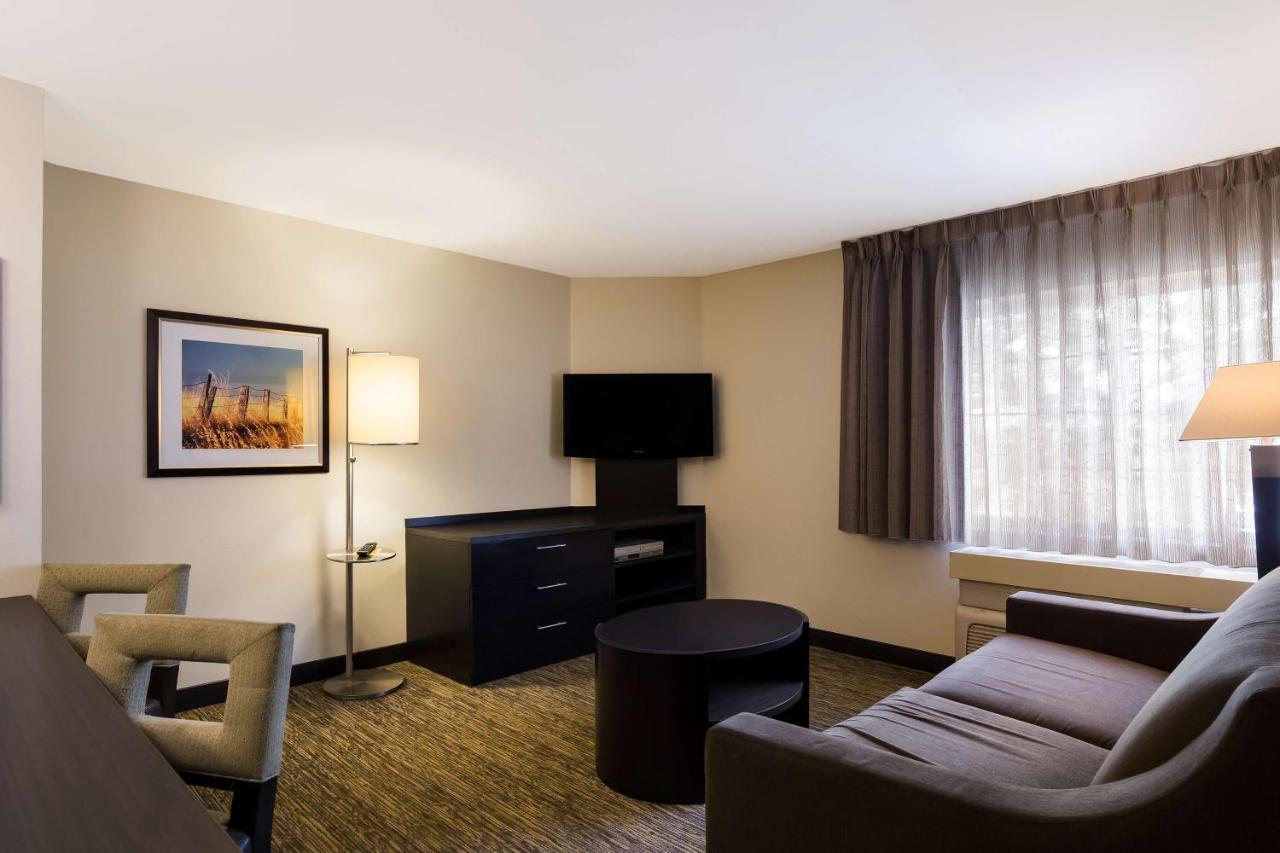 Sonesta Simply Suites St Louis Earth City Екстериор снимка